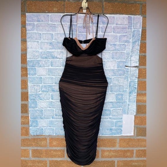 House of CB Tibi Black Cutout Ruched Midi
Dress large - Picture 4 of 16